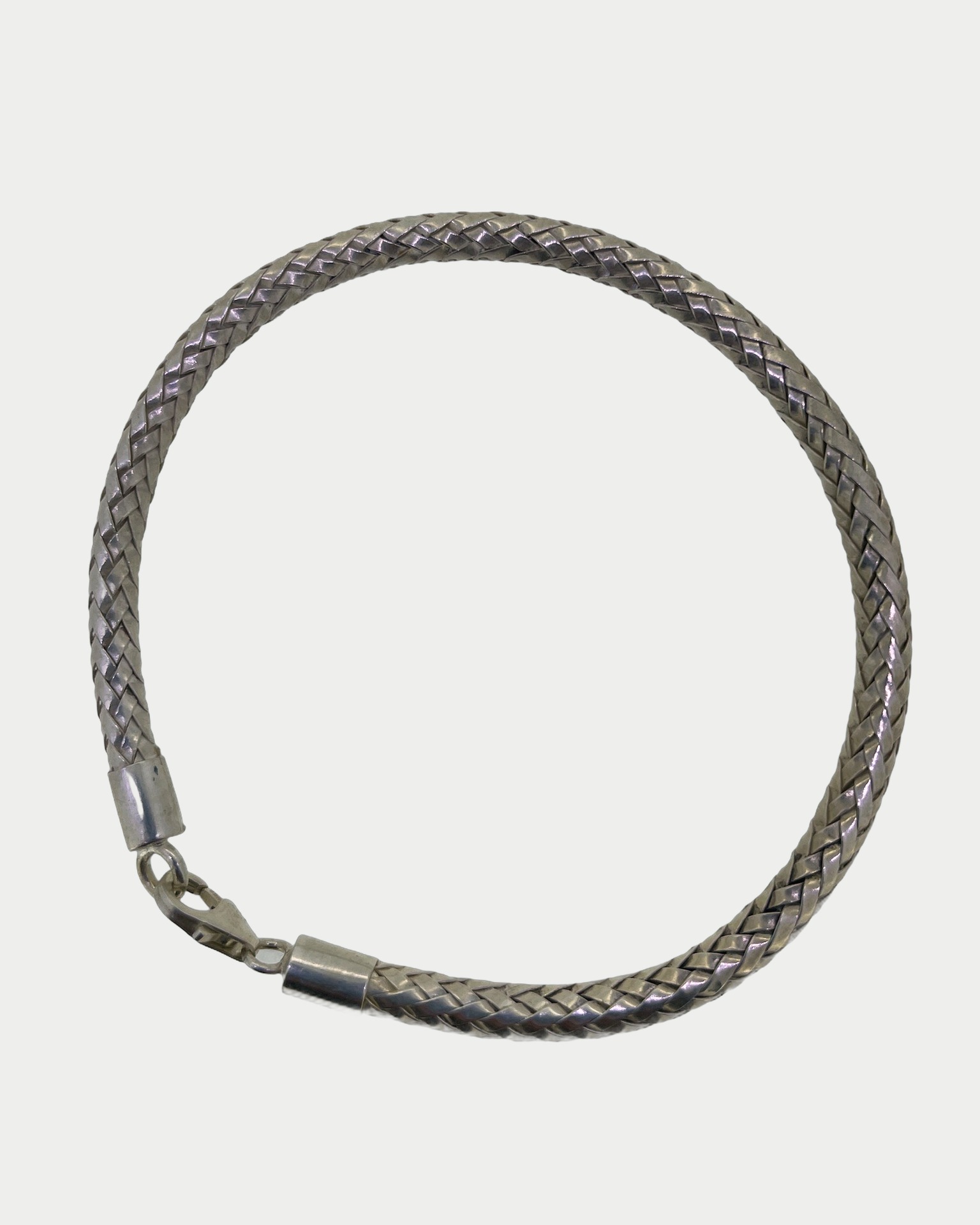 Silver woven bracelet, Braided woven silver bracelet. Weight: 13.1 g.