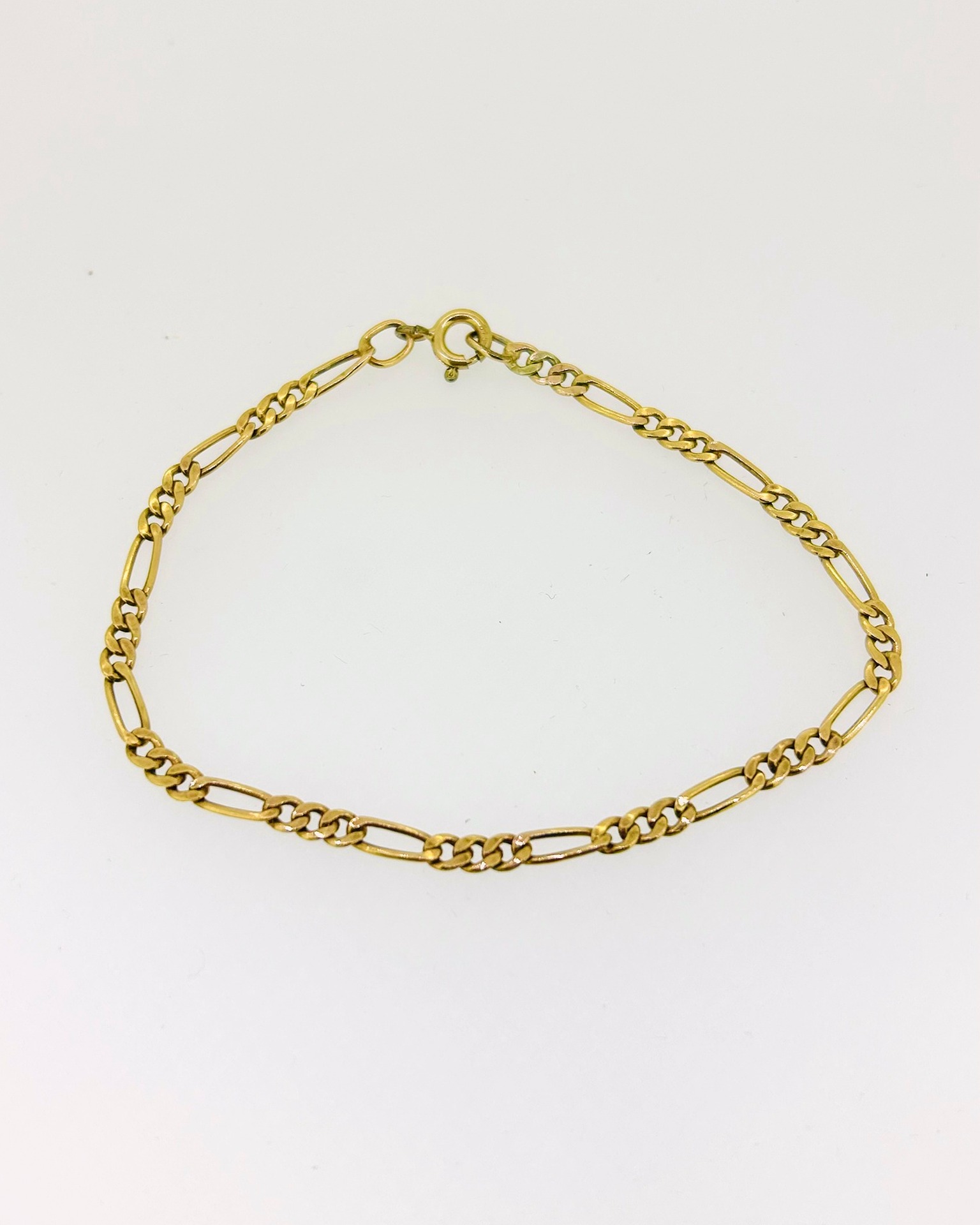 9-carat Yellow Gold Figaro Bracelet 19 cm, Weight: 1.3 g.