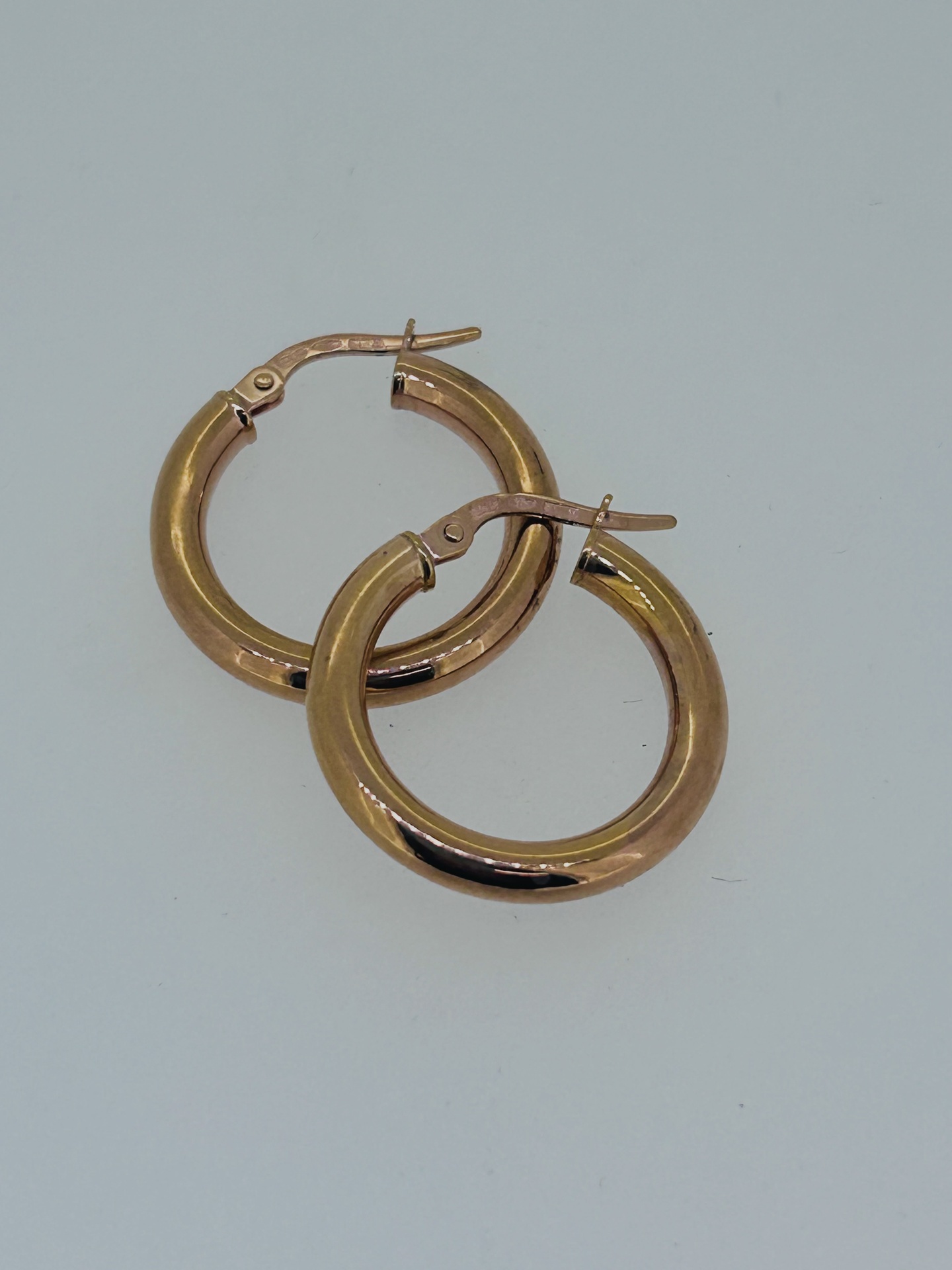 9-carat Rose Gold Hoop Earrings, Classic hoop earrings in rose gold with polished finish.
