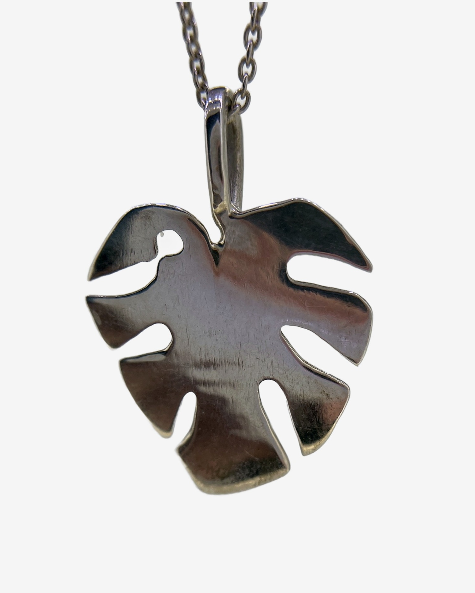 Silver leaf pendant on fine silver chain, Fine silver chain 46 cm. Silver leaf pendant.