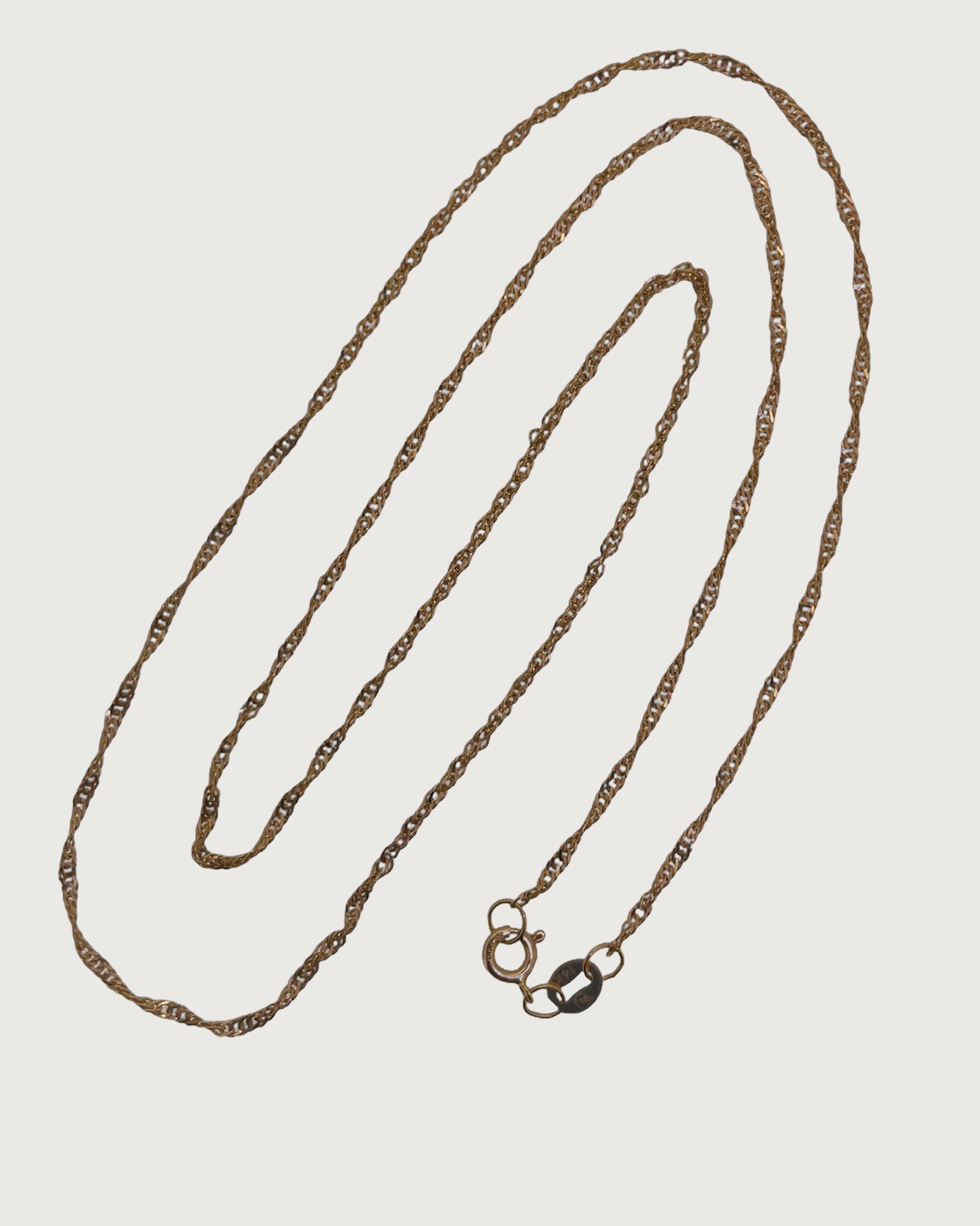 14-carat Rose Gold Twisted Curb Chain, Twisted curb chain in 14-carat rose gold. Weight: 1.3 g.
