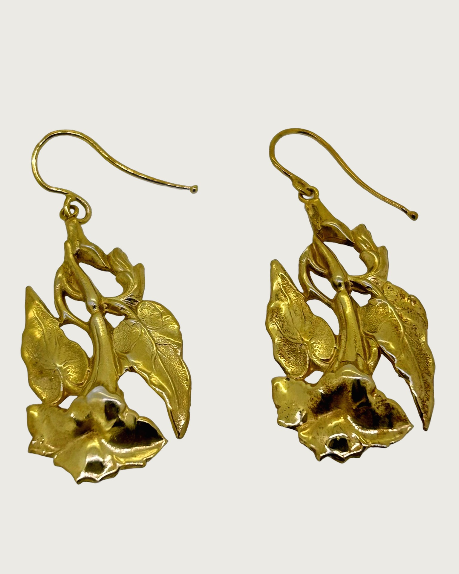 Silver gilt lily drop earrings, Floral drop earrings in silver gilt.