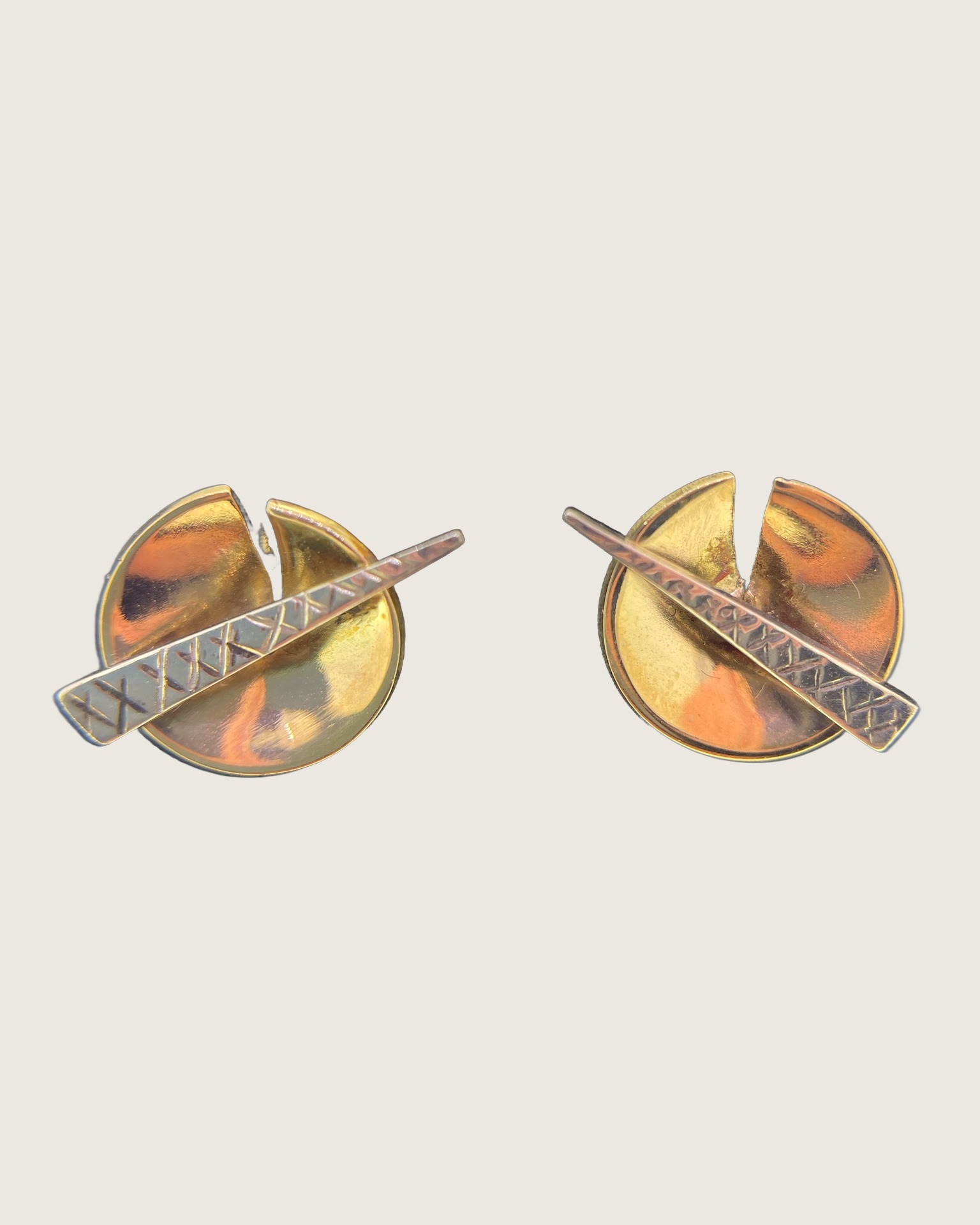9-carat Yellow Gold and Silver split disc stud earrings, Stud earrings with split disc design in Yellow Gold and Silver.