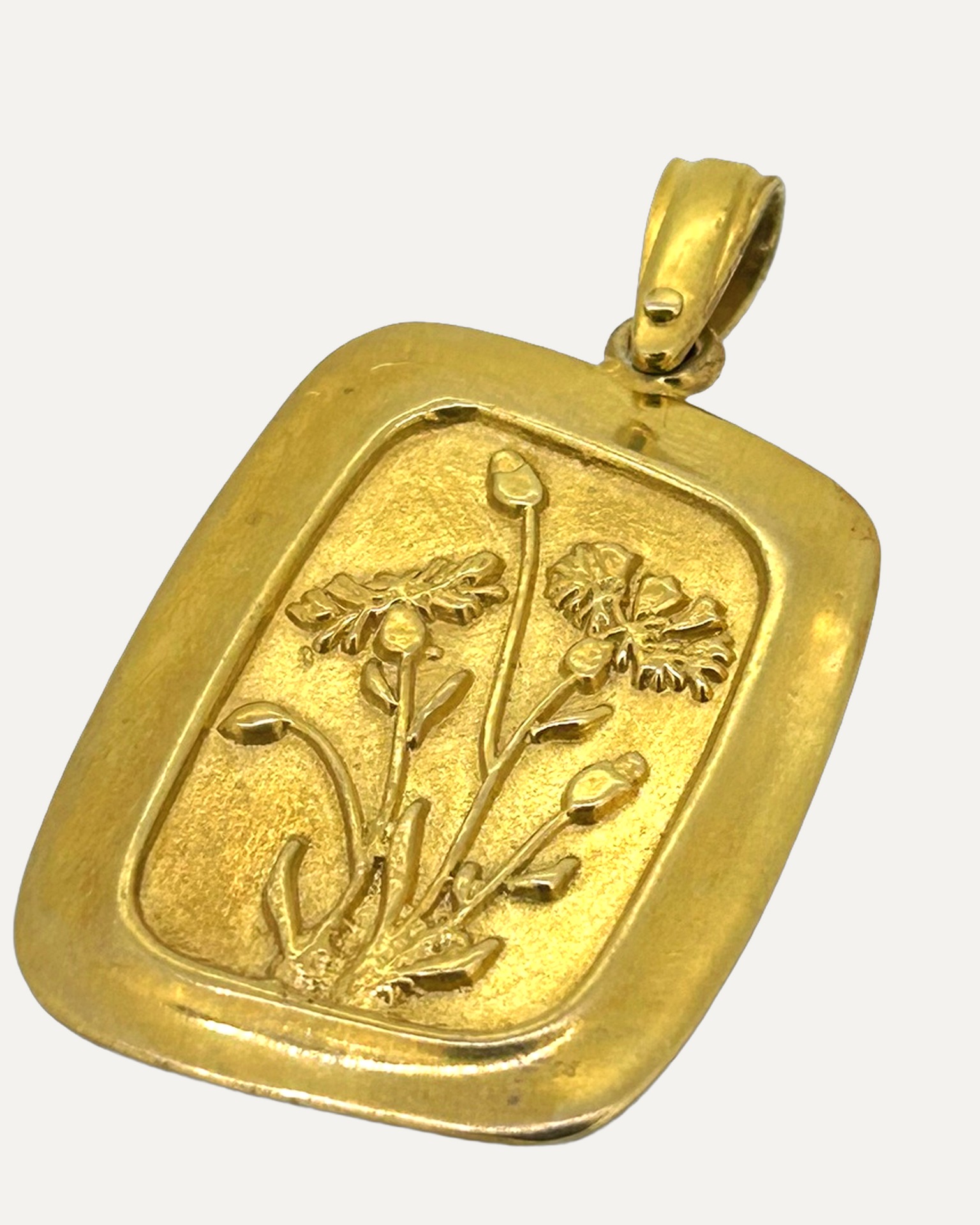Silver gilt botanical pendant by R. Tennesmed, Silver gilt pendant with a botanical motif.